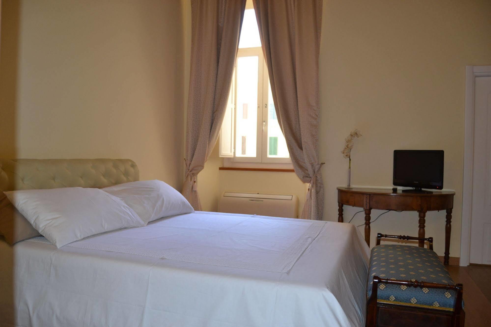 I Prati Di Roma Suites Kültér fotó