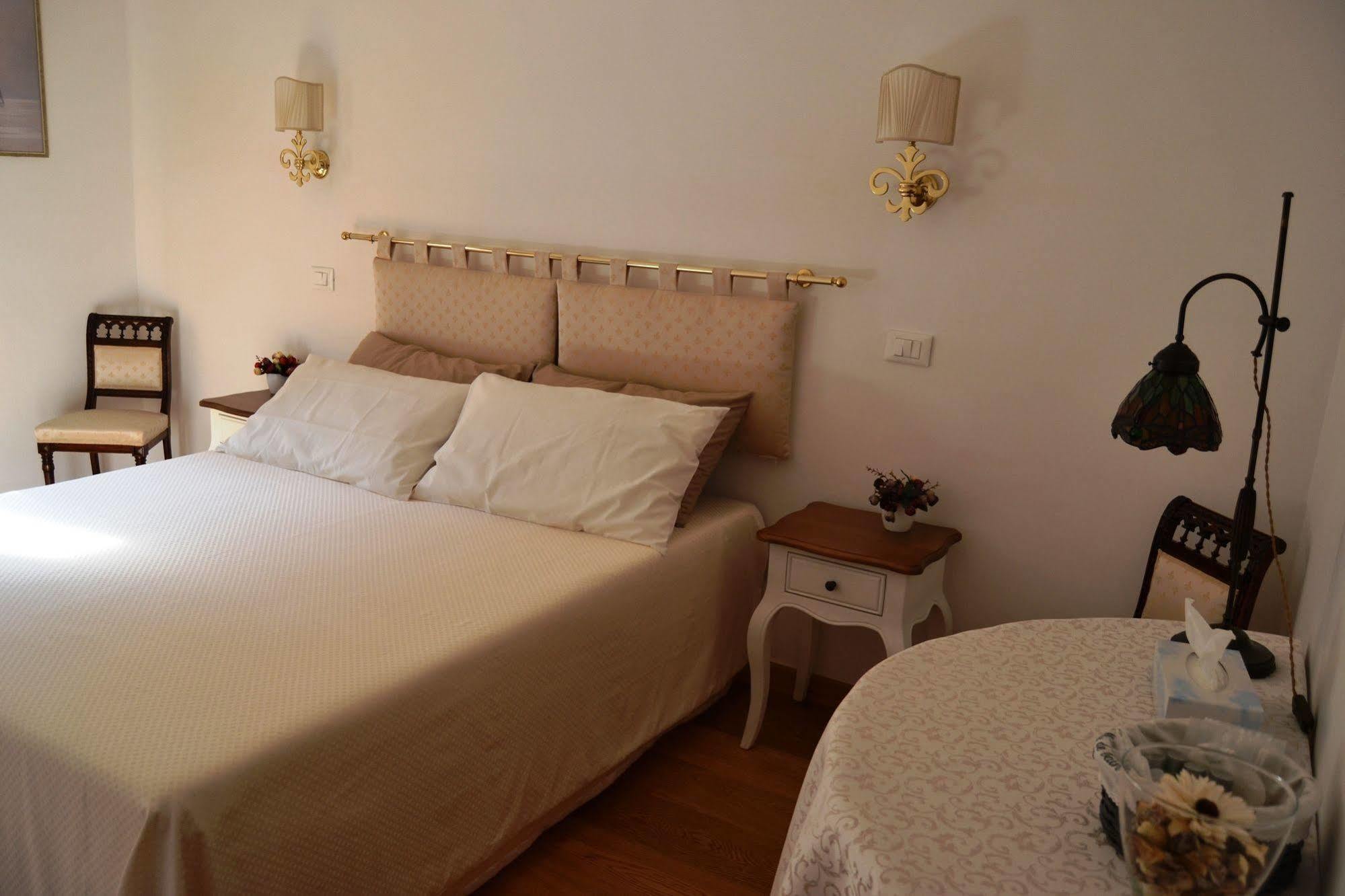 I Prati Di Roma Suites Kültér fotó